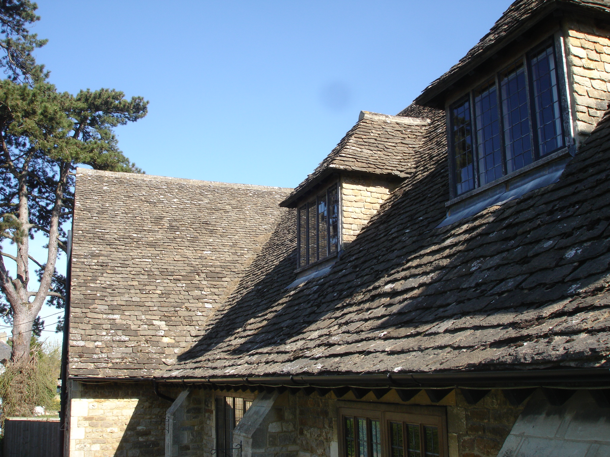 Defective conservation stone roof